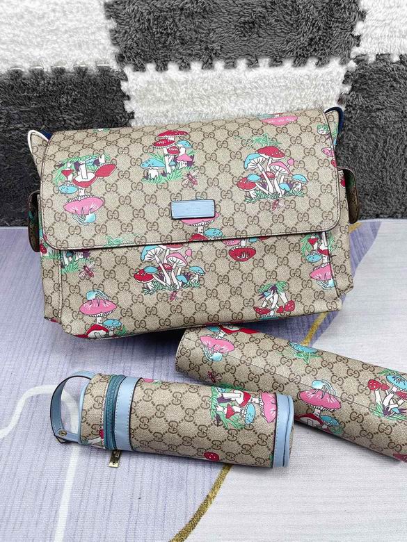 Gucci  42x30x15cm CX 9 (1)
